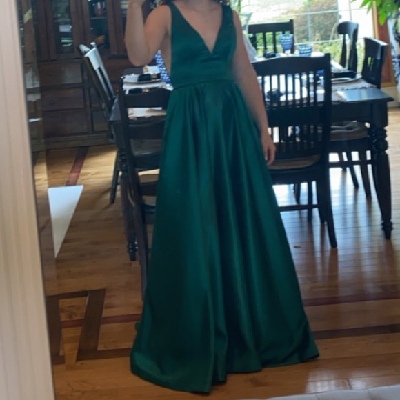 BEAUTIFUL GREEN PROM/ Wedding guest DRESS - Picture 3 of 5